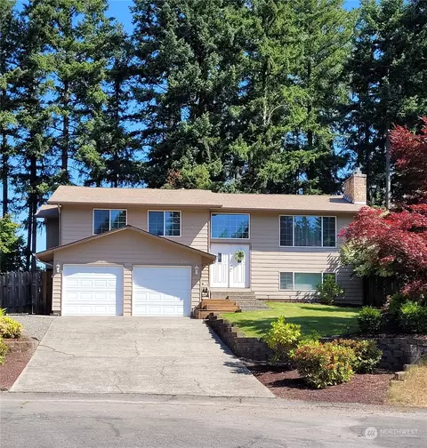 2603 24th St SE, Puyallup, WA 98374