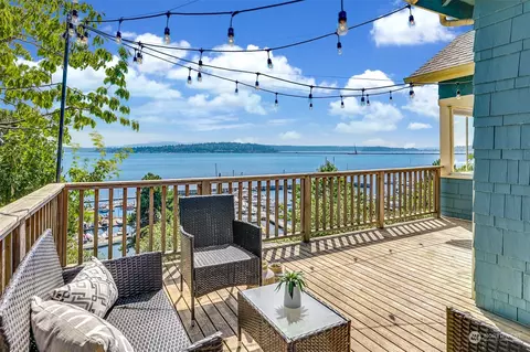 335 Lake Washington Blvd, Seattle, WA 98122