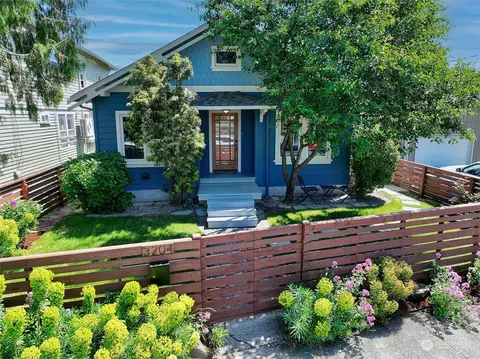 3204 19th Ave S, Seattle, WA 98144