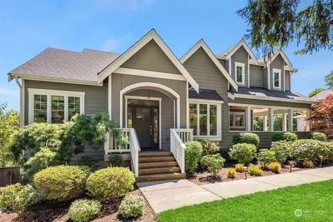 3220 113th Ave SE, Bellevue, WA 98004