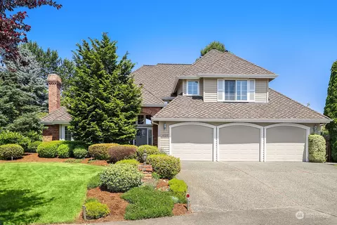 4720 171st Ave SE, Bellevue, WA 98006
