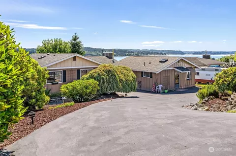9012 Erie Ave NW, Silverdale, WA 98383