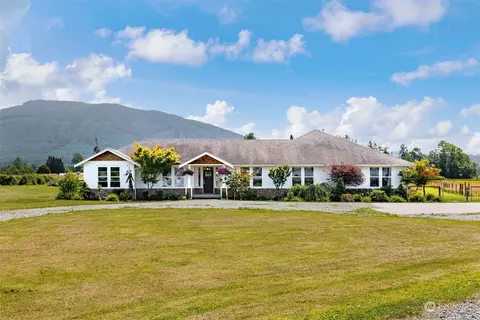 26767 Hoehn Rd, Sedro Woolley, WA 98284