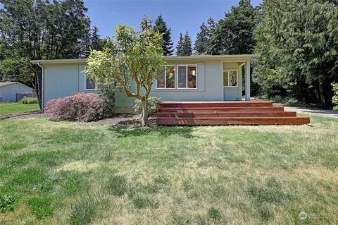 1504 Graham Dr, Camano Island, WA 98282
