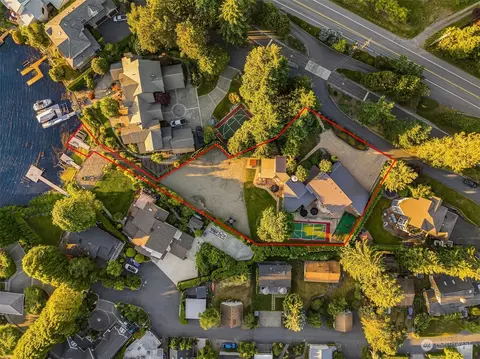 3525 E Lake Sammamish Shore Ln NE, Sammamish, WA 98074