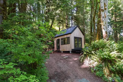21710 Wits End Pl, Gold Bar, WA 98251