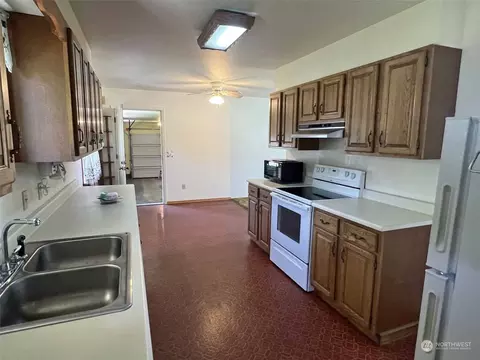 455 Marie St, Twisp, WA 98856 photo 9