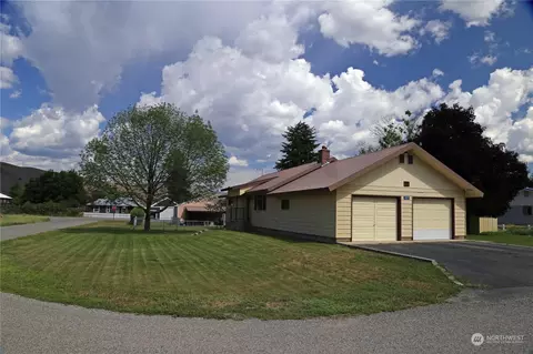 455 Marie St, Twisp, WA 98856 photo 2