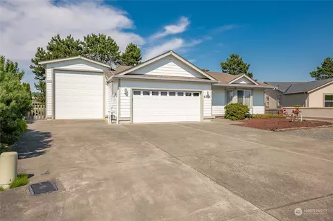 8208 Sehome Rd, Blaine, WA 98230