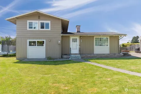 4525 Olympia Way, Longview, WA 98632