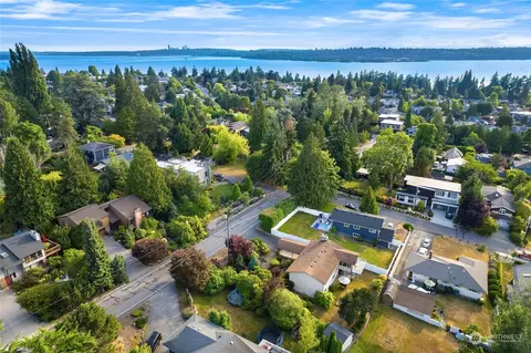 110 19th Ave, Kirkland, WA 98033