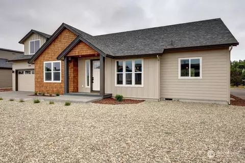 30010 G St, Ocean Park, WA 98640