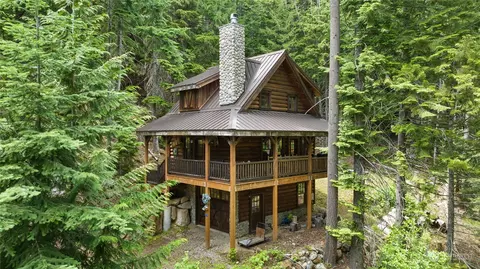271 Winter Park Ln, Easton, WA 98925