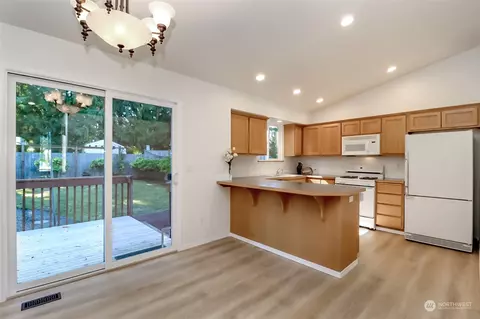 302 79th Pl SW, Everett, WA 98203 photo 8