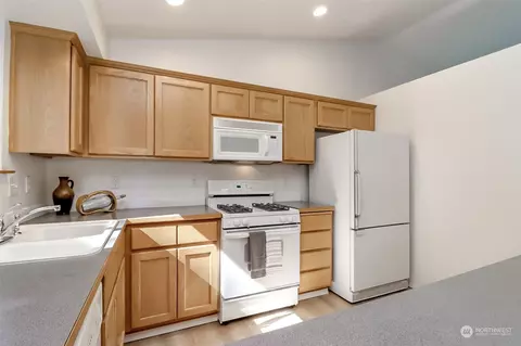 302 79th Pl SW, Everett, WA 98203 photo 13