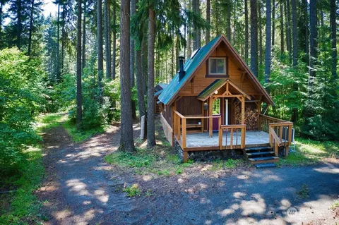 60 Pine Glen Ct, Easton, WA 98925