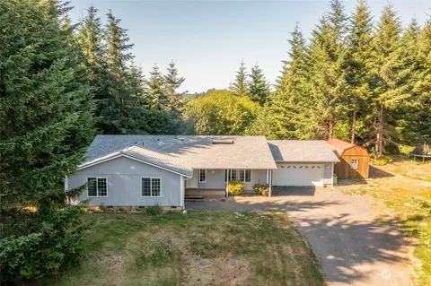 135 Ravena Dr, Chehalis, WA 98532