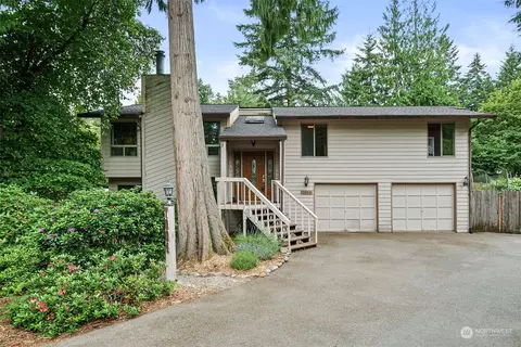 7004 Alderwood Ct SE, Lacey, WA 98503