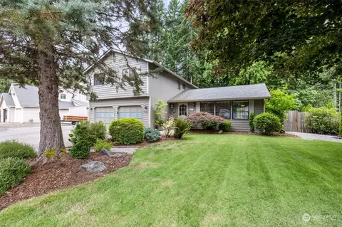 7965 Cabrini Dr SE, Port Orchard, WA 98367