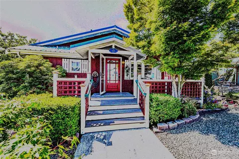 405 W Alder St, Sequim, WA 98382
