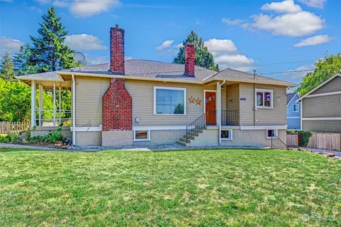 1415 N 32nd St, Renton, WA 98056