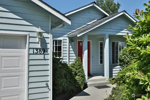 1389 Everette Ln, Freeland, WA 98249