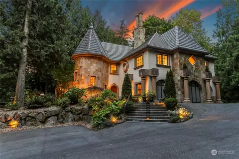 12825 Issaquah Hobart Rd SE, Issaquah, WA 98027