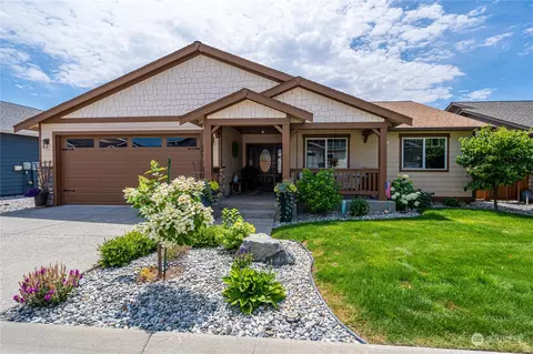 393 Ridgewood Dr, Manson, WA 98831