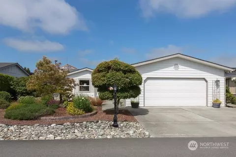 961 Portside Way, Sequim, WA 98382