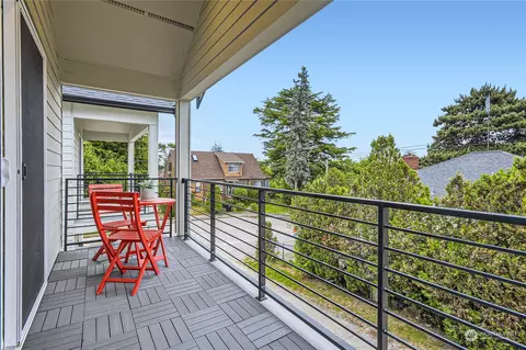 1709 S Walker St, Seattle, WA 98144