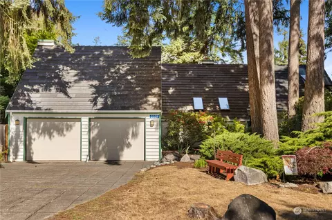 2339 Discovery Pl, Langley, WA 98260