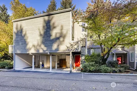 10118 NE 124th Pl #202, Kirkland, WA 98034