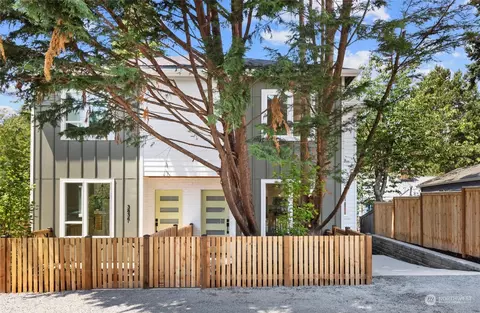 3836 35th Ave W #B, Seattle, WA 98199