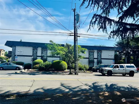 15510 6th Ave SW, Burien, WA 98166