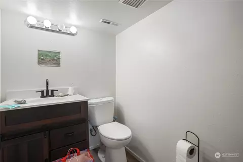 4625 Seahurst Ave, Everett, WA 98203 photo 11