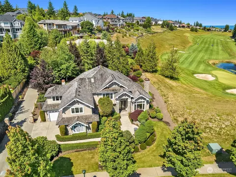 7005 Eagle Lake Dr SE, Snoqualmie, WA 98065