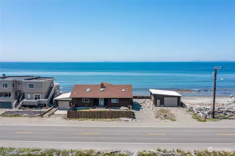 2527 W Beach Rd, Oak Harbor, WA 98277
