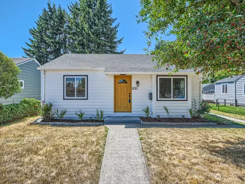 6810 S Ferdinand St, Tacoma, WA 98409