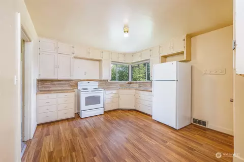 1964 Loraine St, Enumclaw, WA 98022 photo 11