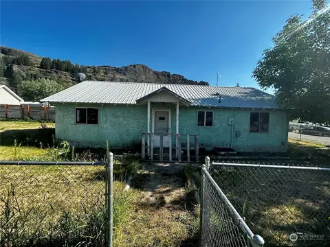 57921 Lake View Blvd NE, Grand Coulee, WA 99133