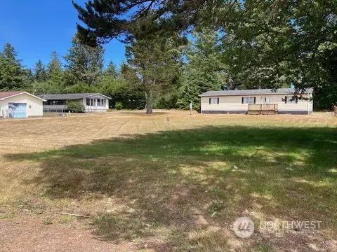 19 231st Ln, Ocean Park, WA 98640