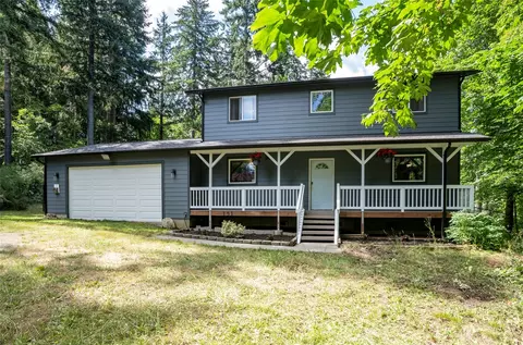 151 E Thunderhead Dr, Belfair, WA 98528