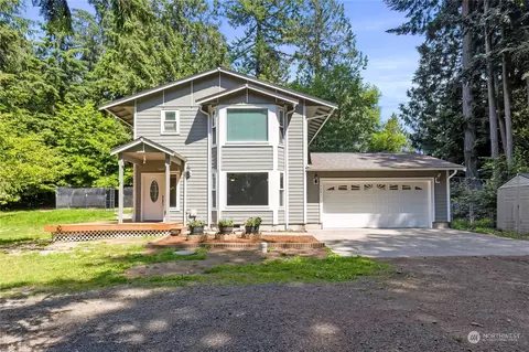 7291 E Fir St, Port Orchard, WA 98366