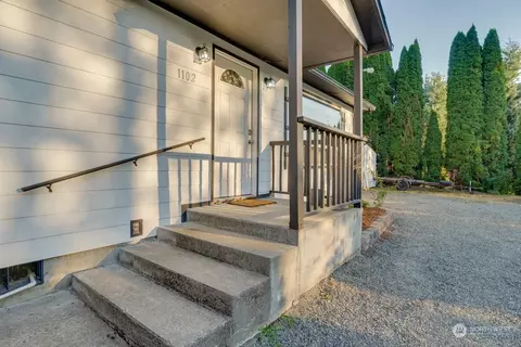 1102 E St, Vader, WA 98593 photo 3