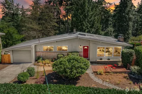 15426 SE 22nd Pl, Bellevue, WA 98007