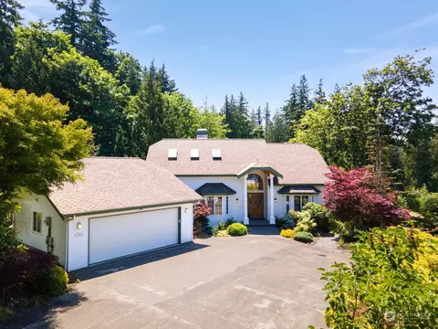 3312 Iowa Dr, Bellingham, WA 98229