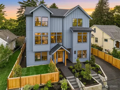 7035 8th Ave NW, Seattle, WA 98117