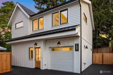 7037 8th Ave NW, Seattle, WA 98117