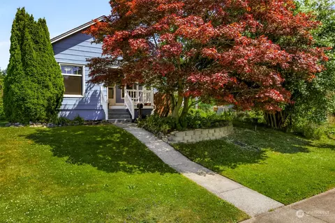 2204 King St, Bellingham, WA 98225