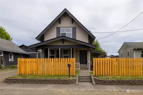 520 S 5th St, Montesano, WA 98563